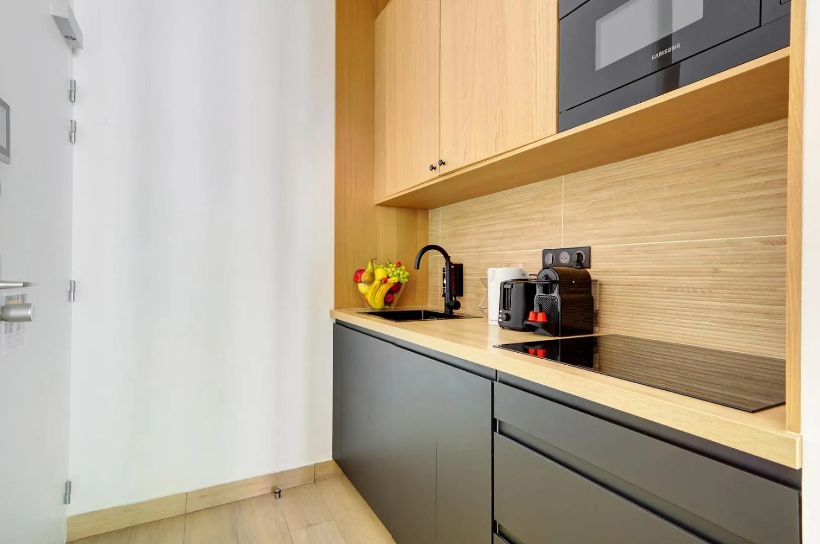 Bluestay 288 - Superbe Studio A Paris 17 France